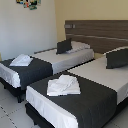 Le Cay Szálloda Roquebrune-sur Argens